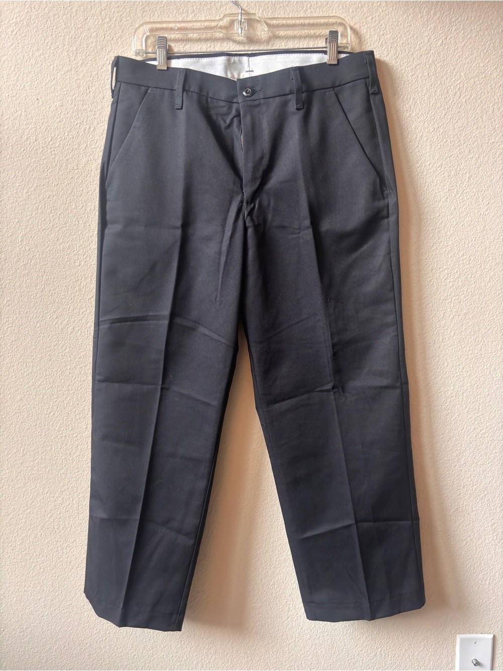 Men's Black Cargo Pants — Classic Workwear Style